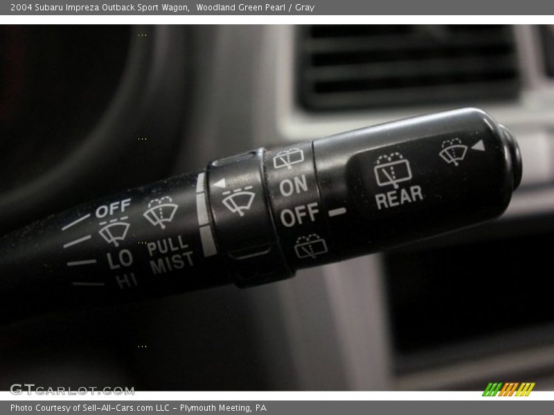 Woodland Green Pearl / Gray 2004 Subaru Impreza Outback Sport Wagon
