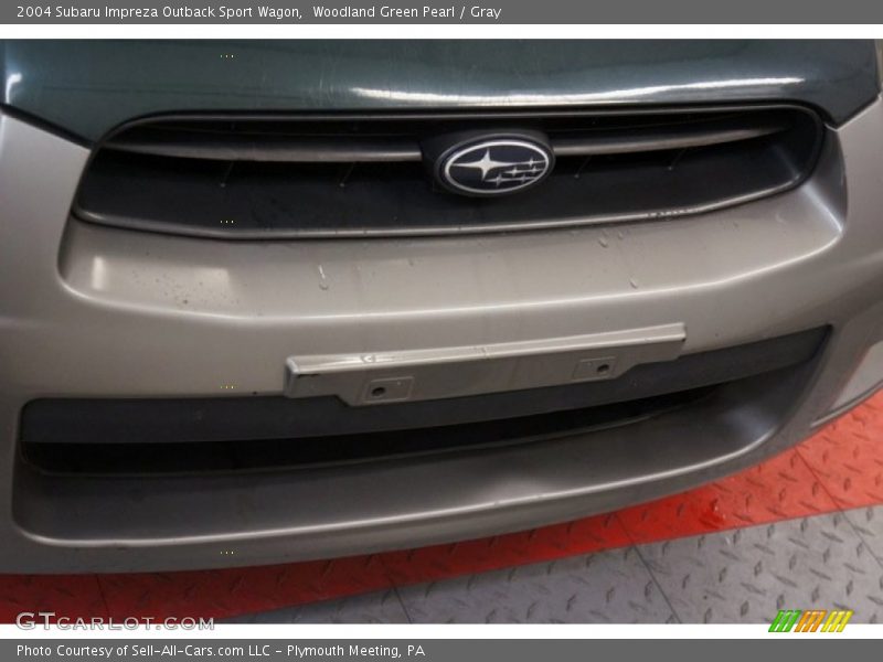 Woodland Green Pearl / Gray 2004 Subaru Impreza Outback Sport Wagon