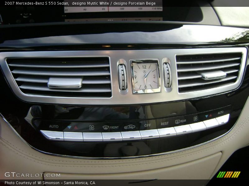 designo Mystic White / designo Porcelain Beige 2007 Mercedes-Benz S 550 Sedan