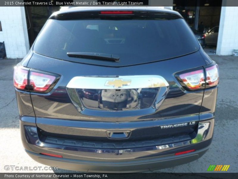 Blue Velvet Metallic / Dark Titanium/Light Titanium 2015 Chevrolet Traverse LS