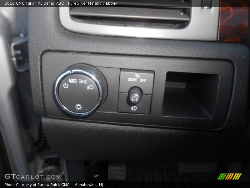 Pure Silver Metallic / Ebony 2010 GMC Yukon XL Denali AWD
