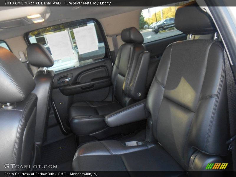 Pure Silver Metallic / Ebony 2010 GMC Yukon XL Denali AWD