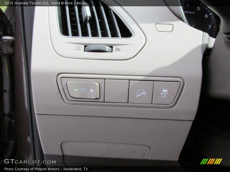 Controls of 2015 Tucson GLS