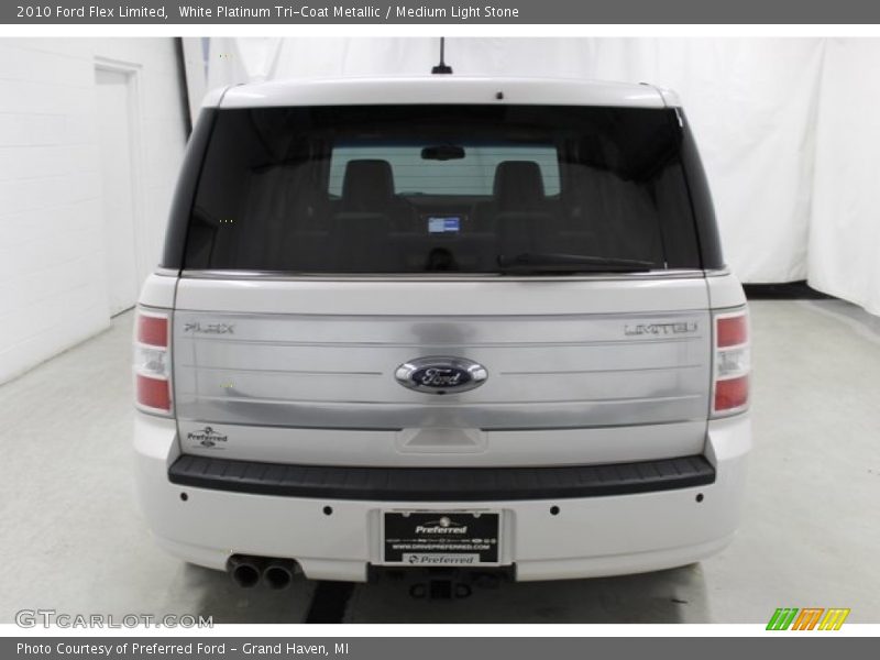 White Platinum Tri-Coat Metallic / Medium Light Stone 2010 Ford Flex Limited