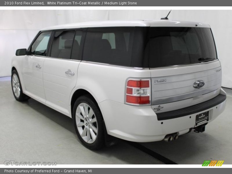 White Platinum Tri-Coat Metallic / Medium Light Stone 2010 Ford Flex Limited