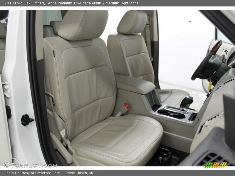White Platinum Tri-Coat Metallic / Medium Light Stone 2010 Ford Flex Limited