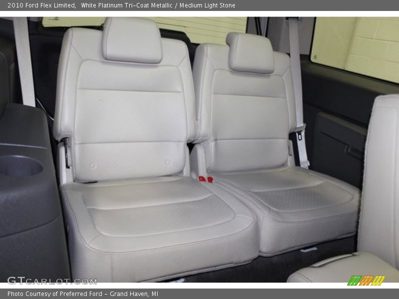 White Platinum Tri-Coat Metallic / Medium Light Stone 2010 Ford Flex Limited