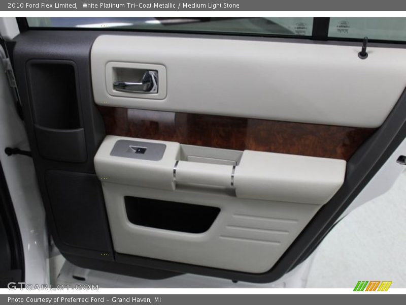 White Platinum Tri-Coat Metallic / Medium Light Stone 2010 Ford Flex Limited
