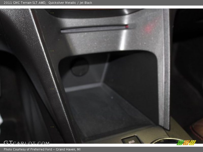 Quicksilver Metallic / Jet Black 2011 GMC Terrain SLT AWD