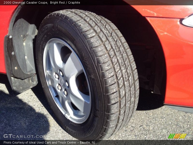 Bright Red / Graphite 2000 Chevrolet Cavalier Coupe