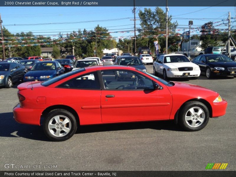 Bright Red / Graphite 2000 Chevrolet Cavalier Coupe