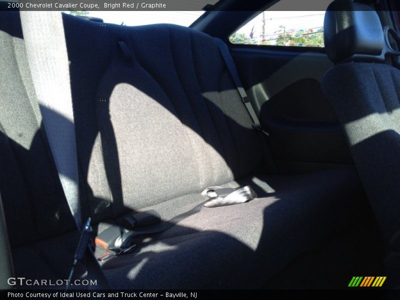 Bright Red / Graphite 2000 Chevrolet Cavalier Coupe