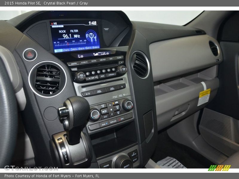 Crystal Black Pearl / Gray 2015 Honda Pilot SE