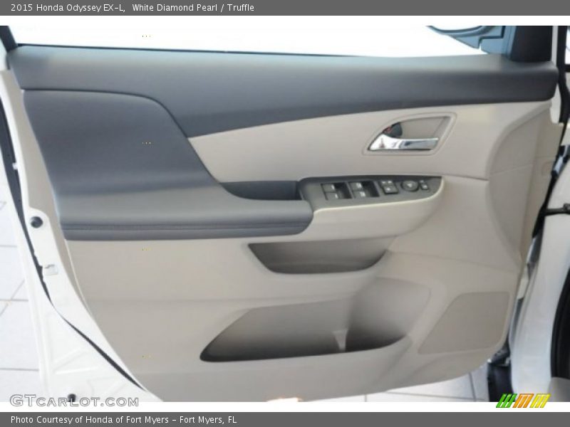 White Diamond Pearl / Truffle 2015 Honda Odyssey EX-L