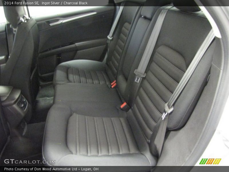 Ingot Silver / Charcoal Black 2014 Ford Fusion SE