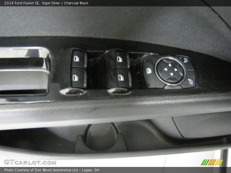 Ingot Silver / Charcoal Black 2014 Ford Fusion SE