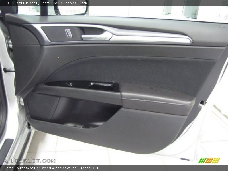 Ingot Silver / Charcoal Black 2014 Ford Fusion SE