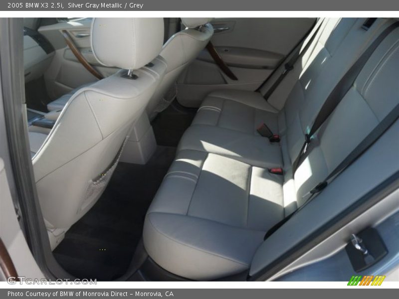 Silver Gray Metallic / Grey 2005 BMW X3 2.5i