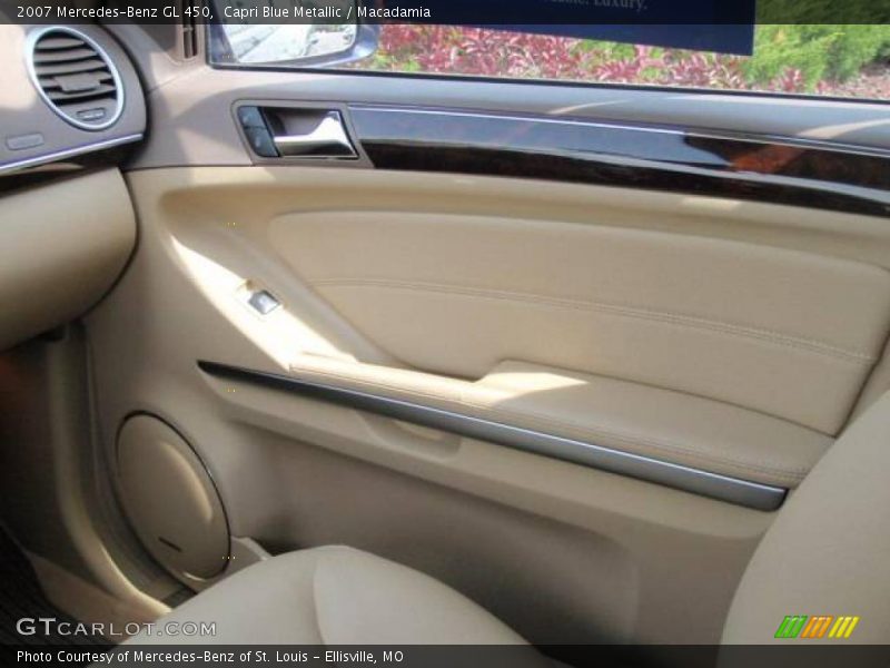 Capri Blue Metallic / Macadamia 2007 Mercedes-Benz GL 450