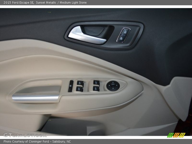 Sunset Metallic / Medium Light Stone 2015 Ford Escape SE