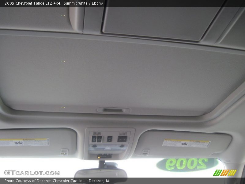 Summit White / Ebony 2009 Chevrolet Tahoe LTZ 4x4