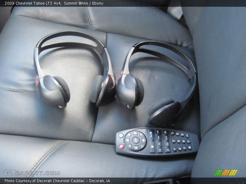 Summit White / Ebony 2009 Chevrolet Tahoe LTZ 4x4