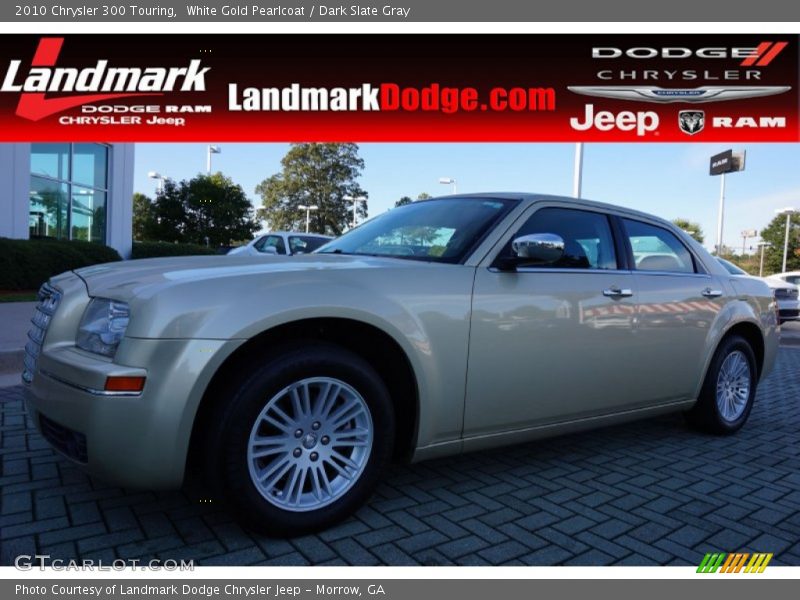 White Gold Pearlcoat / Dark Slate Gray 2010 Chrysler 300 Touring