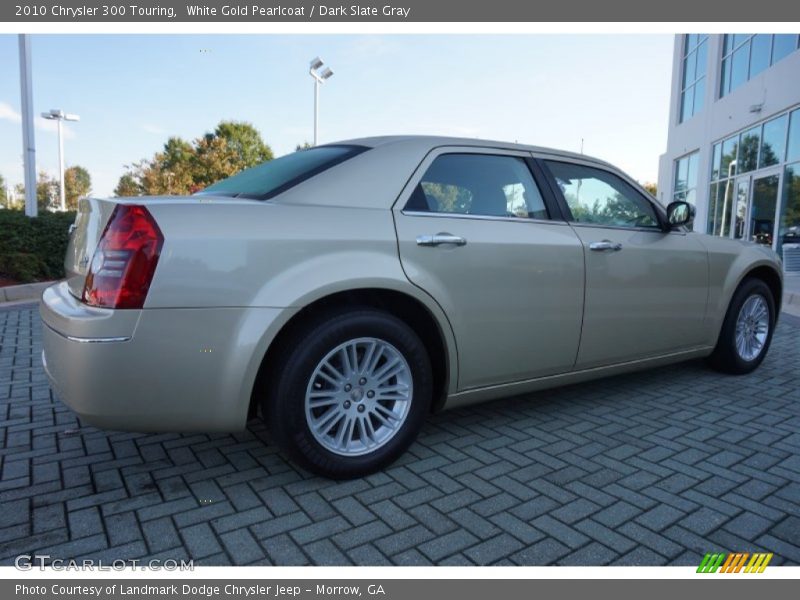 White Gold Pearlcoat / Dark Slate Gray 2010 Chrysler 300 Touring