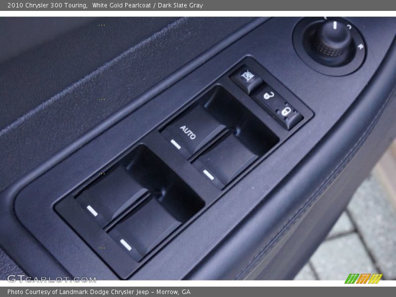 White Gold Pearlcoat / Dark Slate Gray 2010 Chrysler 300 Touring