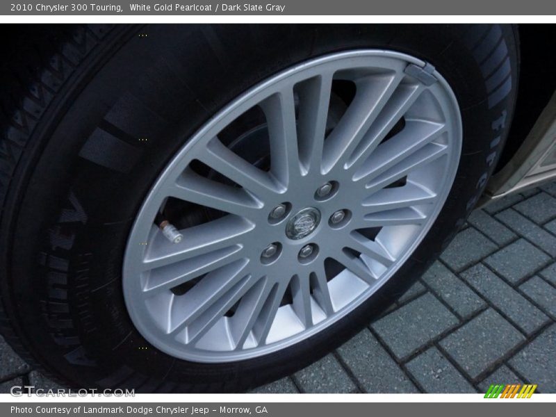 White Gold Pearlcoat / Dark Slate Gray 2010 Chrysler 300 Touring