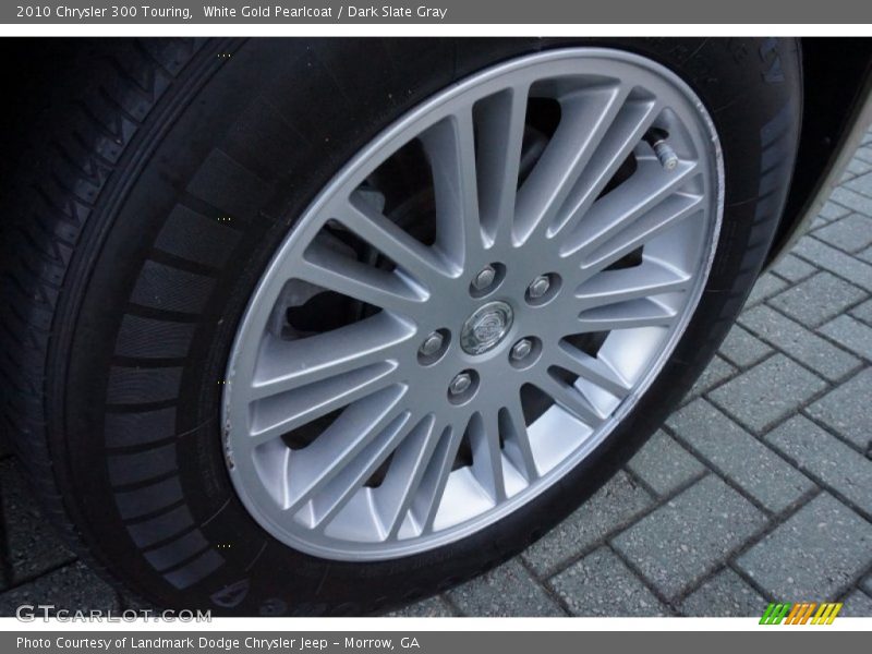 White Gold Pearlcoat / Dark Slate Gray 2010 Chrysler 300 Touring