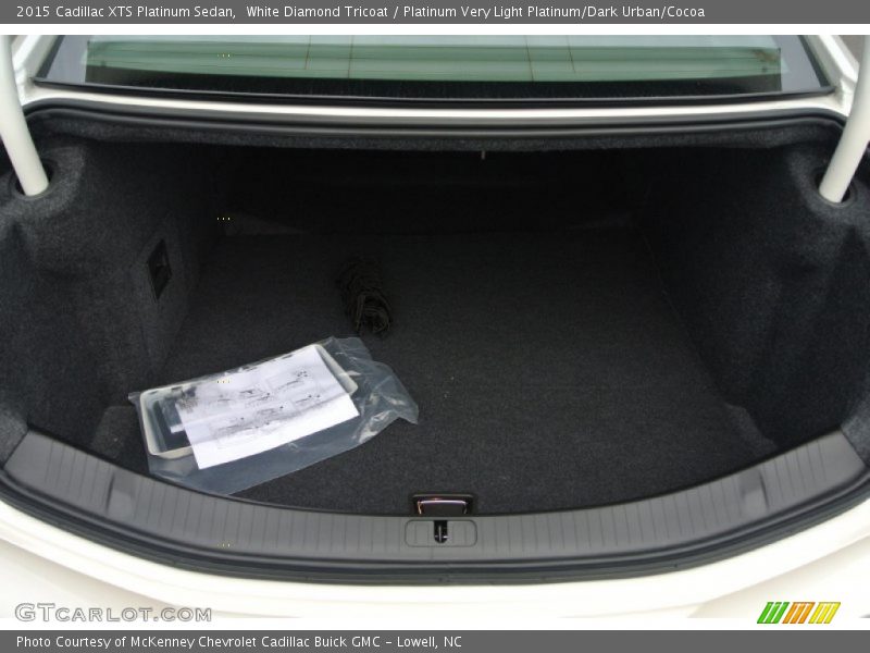  2015 XTS Platinum Sedan Trunk