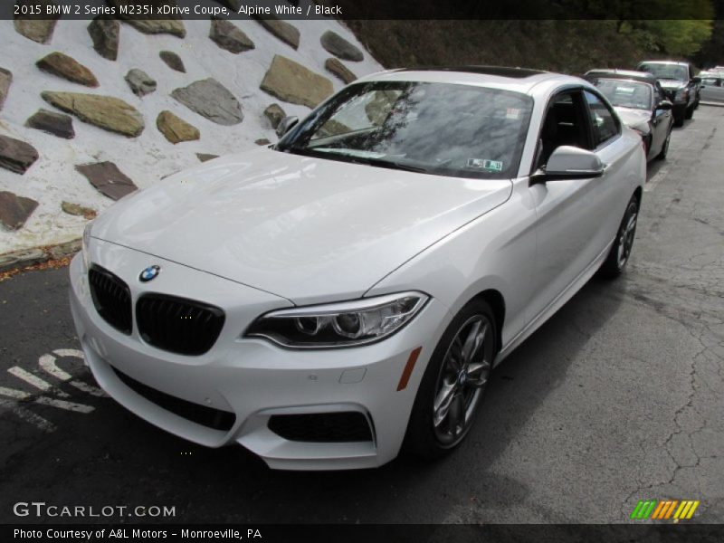 Alpine White / Black 2015 BMW 2 Series M235i xDrive Coupe