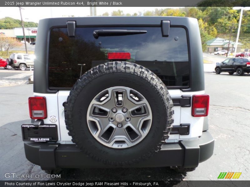 Bright White / Black 2015 Jeep Wrangler Unlimited Rubicon 4x4