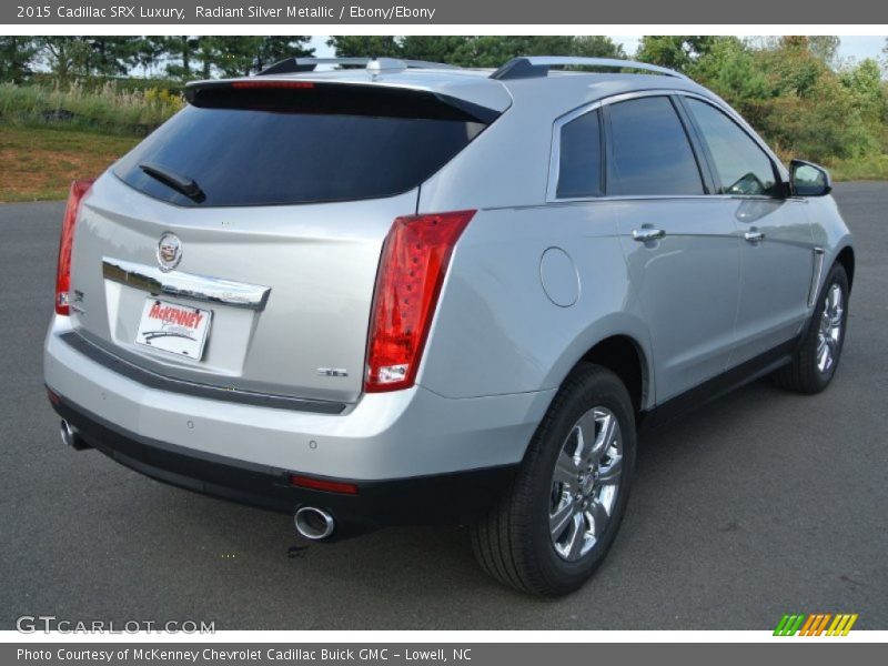 Radiant Silver Metallic / Ebony/Ebony 2015 Cadillac SRX Luxury