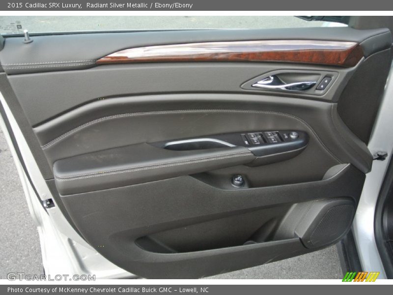 Radiant Silver Metallic / Ebony/Ebony 2015 Cadillac SRX Luxury