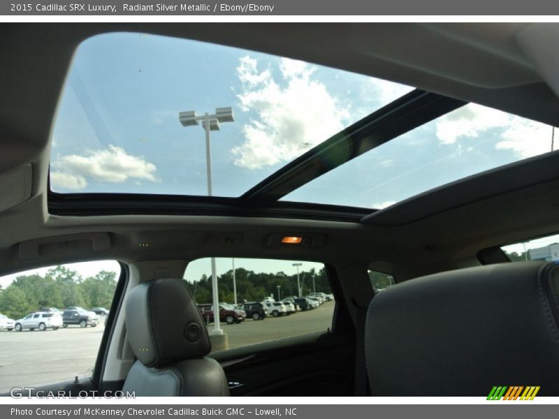 Radiant Silver Metallic / Ebony/Ebony 2015 Cadillac SRX Luxury