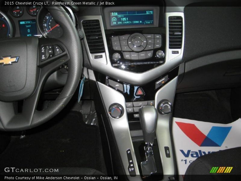Rainforest Green Metallic / Jet Black 2015 Chevrolet Cruze LT
