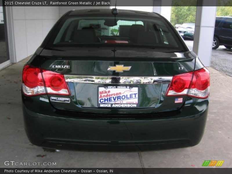 Rainforest Green Metallic / Jet Black 2015 Chevrolet Cruze LT