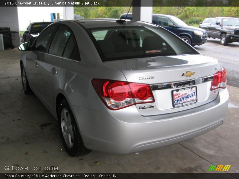Silver Ice Metallic / Jet Black 2015 Chevrolet Cruze LT