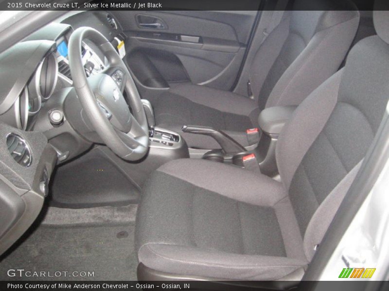 Silver Ice Metallic / Jet Black 2015 Chevrolet Cruze LT