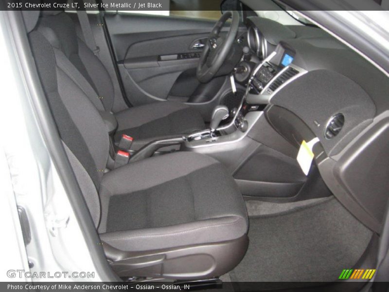Silver Ice Metallic / Jet Black 2015 Chevrolet Cruze LT