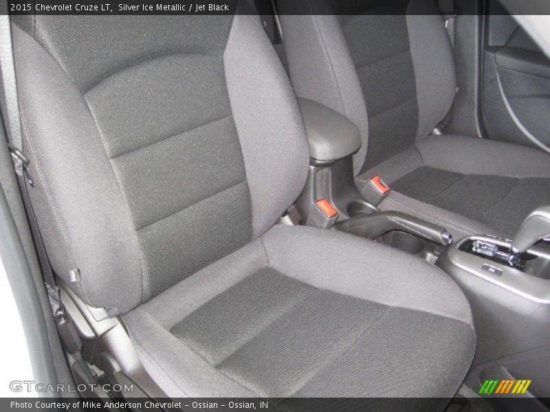 Silver Ice Metallic / Jet Black 2015 Chevrolet Cruze LT