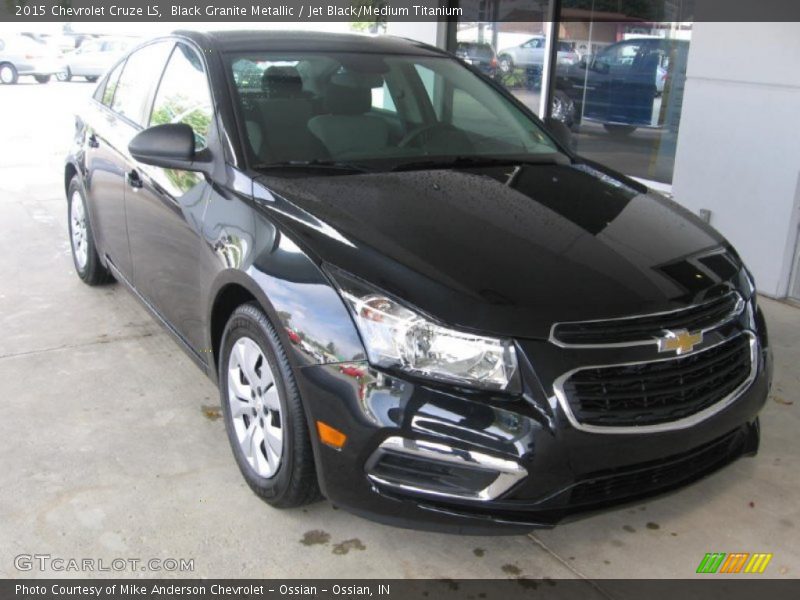 Front 3/4 View of 2015 Cruze LS