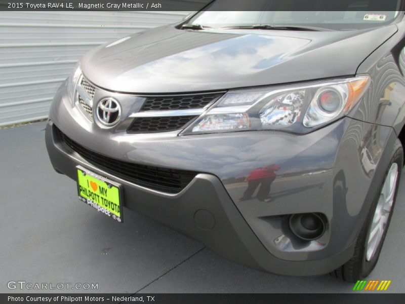 Magnetic Gray Metallic / Ash 2015 Toyota RAV4 LE