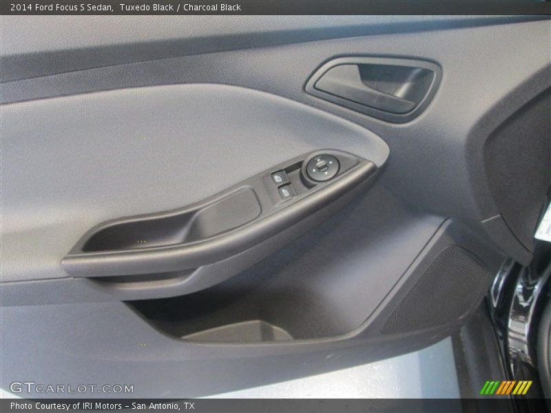 Tuxedo Black / Charcoal Black 2014 Ford Focus S Sedan