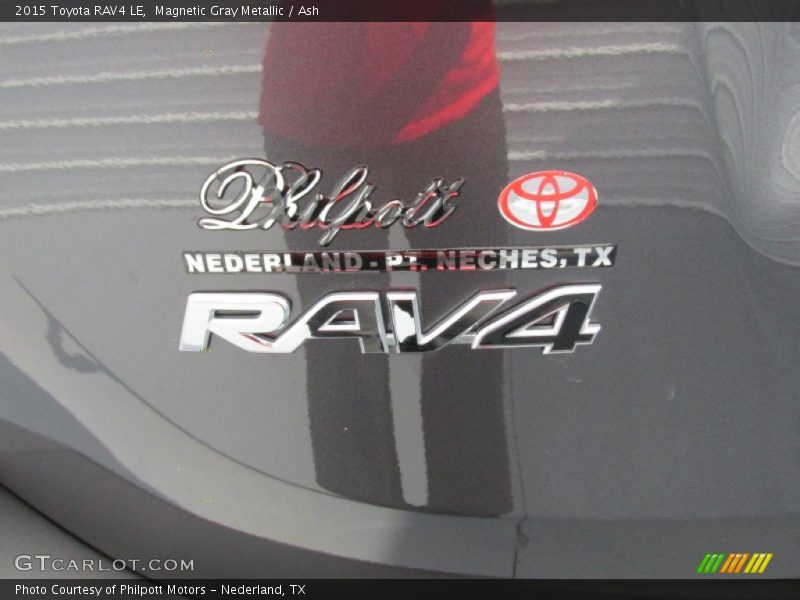 Magnetic Gray Metallic / Ash 2015 Toyota RAV4 LE