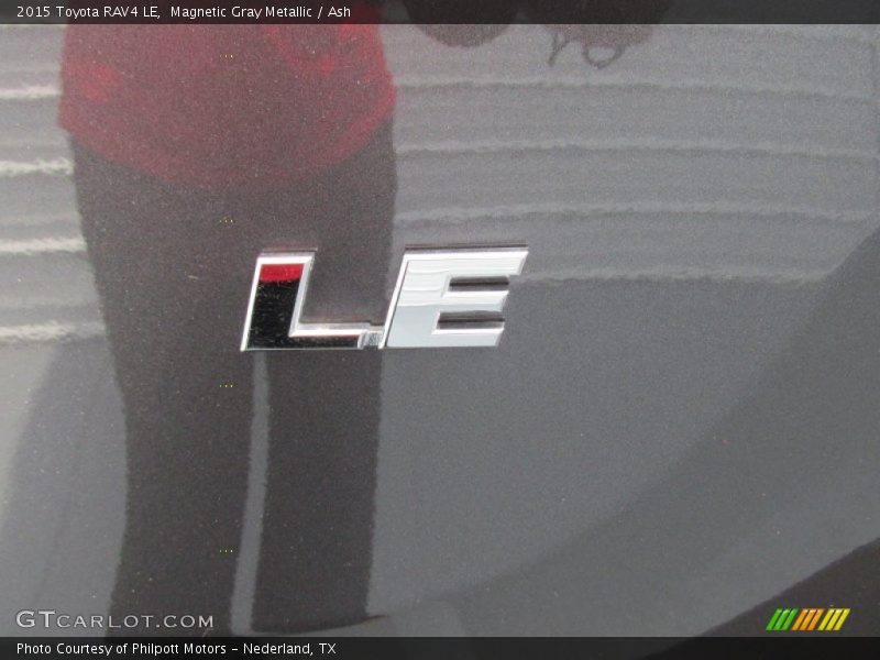 Magnetic Gray Metallic / Ash 2015 Toyota RAV4 LE