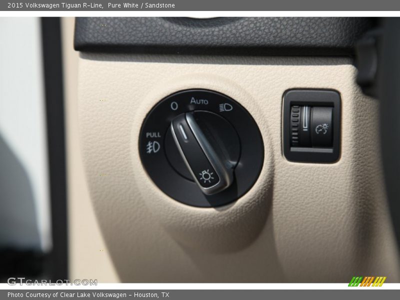 Controls of 2015 Tiguan R-Line