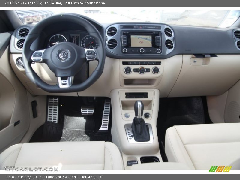 Dashboard of 2015 Tiguan R-Line